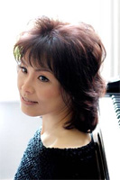Noriko Ogawa (Piano)